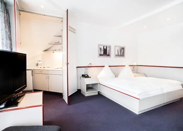 Hotel Hennedamm Meschede